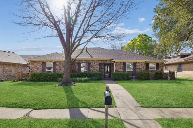 810 Meadowgate Dr — Glenbrook Meadows Sec 03