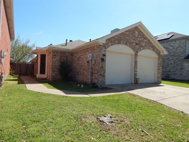 5204 Welbeck Ct — Windsor Park 02