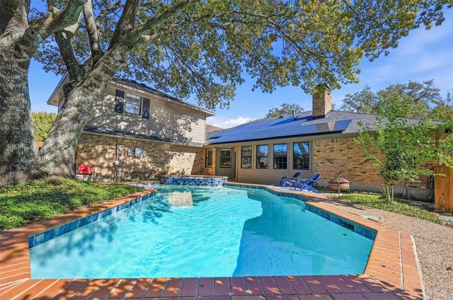 1590 Sunset Hill Dr — Northshore #2A