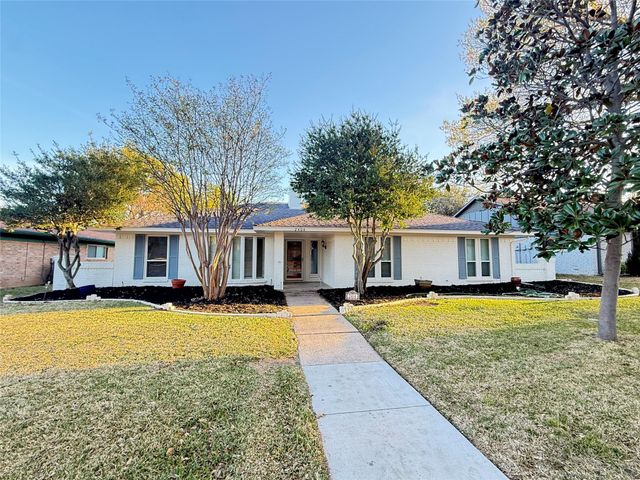 2404 Deep Valley Trl — Parker Road Estates West 3-E