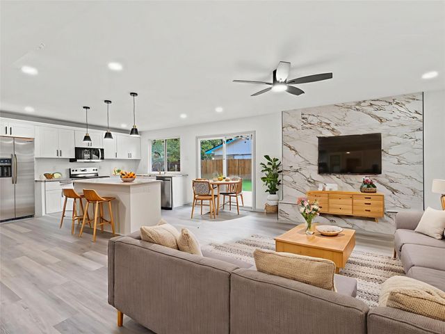 326 Bluebonnet Trl — Greenbrook Estates