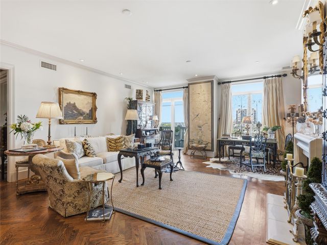 Vendome Condominiums