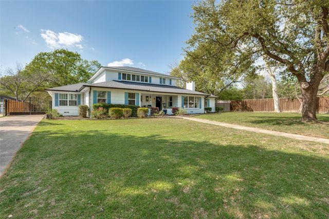 901 Bryson St — Hillcrest 3