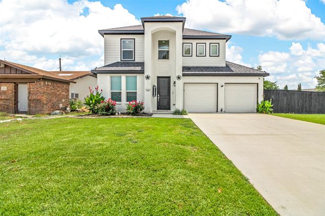610 Parker Cir — Rainbow Estates