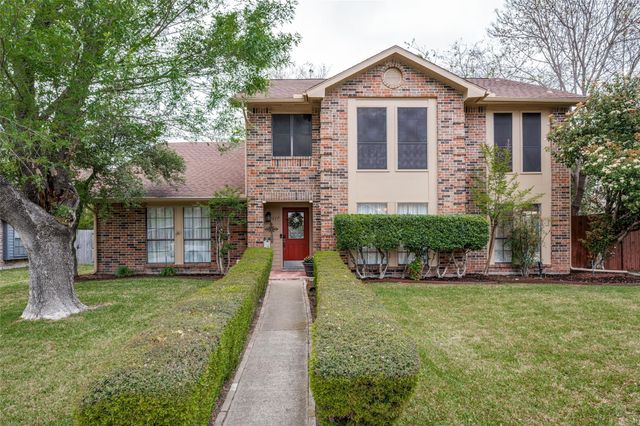 1617 Kesser Dr — Cross Creek 5