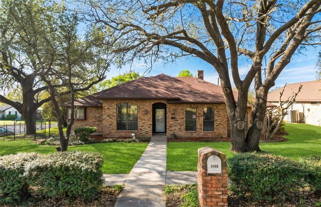 2408 Castle St — Castle Heights