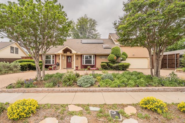 1227 Farnham Ct E — Northgate West 07