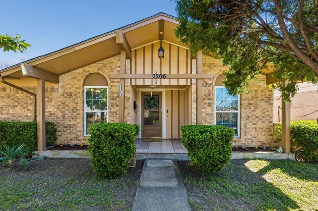 2206 Richbrook Dr — Richland Meadows