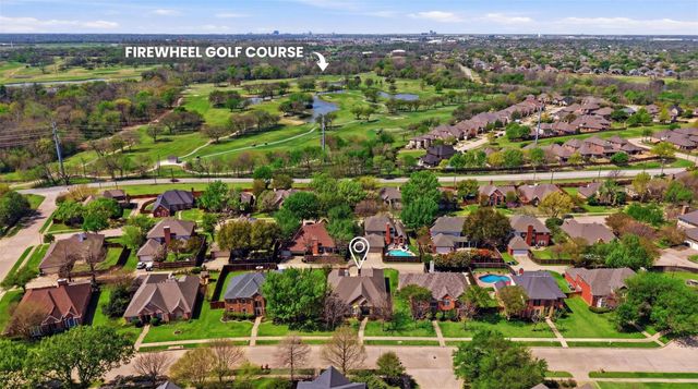 6613 Barclay Ln — Greens 02