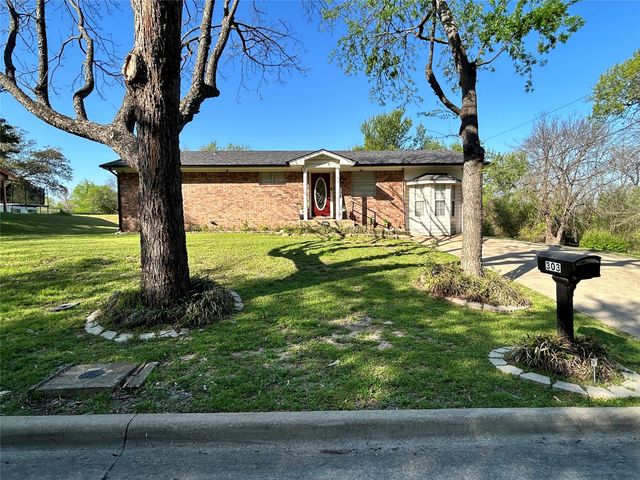 303 N Caesar St — J Douthett