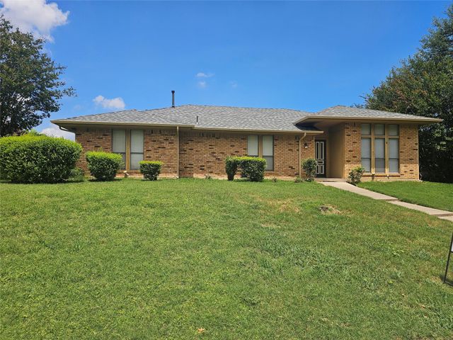 1340 Grand Teton Dr — Meadowbrook Estates