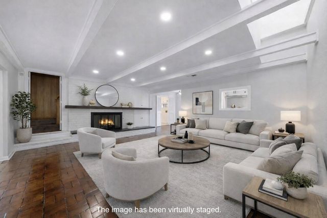 501 Tanglewood Dr S — Chaparel Estates