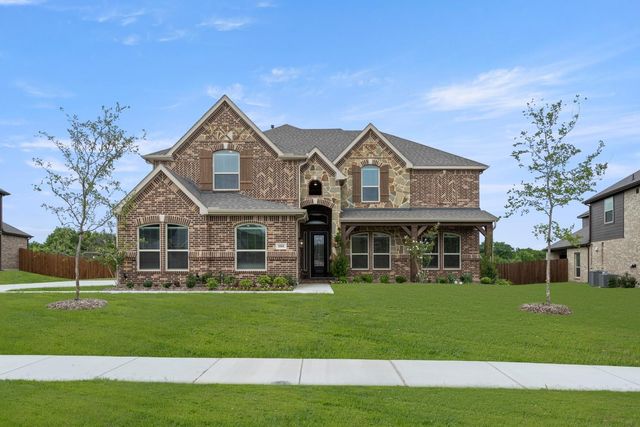 1001 E Hidden Lakes Dr — Hidden Lakes Estates