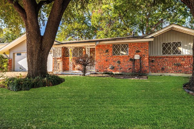 4557 Dee Ln — North Eastridge Add