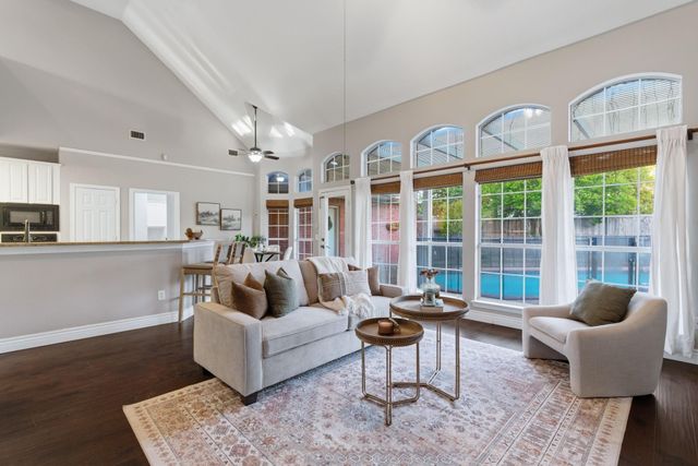 7500 Benelux Ct — Oakwood Glen First Section