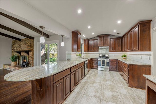 2616 Pin Oak Ln — Timbercreek Estates