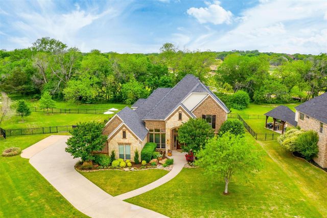 203 Augusta Ct — Split Rail Estates Sec