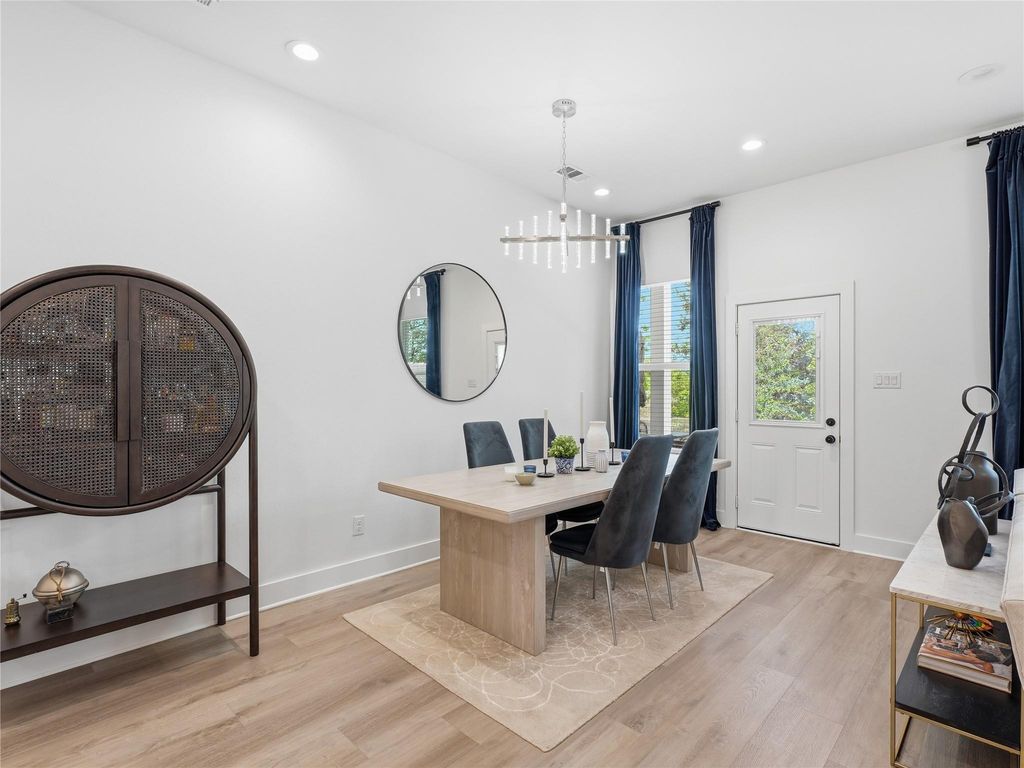 Bedroom with flexible home-office space