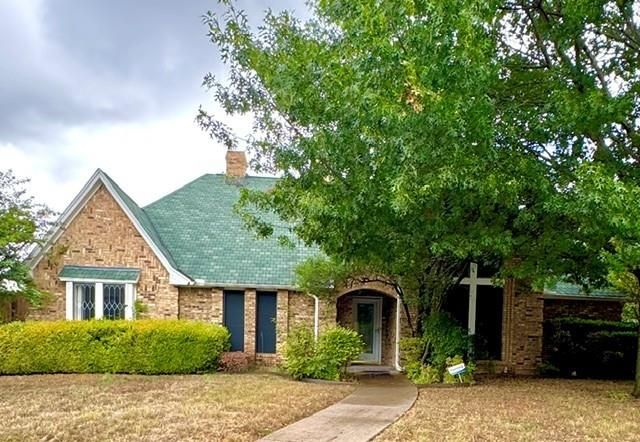 627 Meadowbrooke Pl — Penn Springs