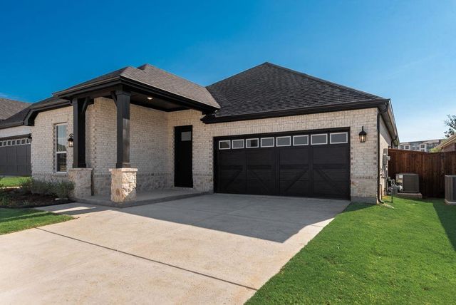 204 Starlight Dr — Villages Of Hurricane Creek North