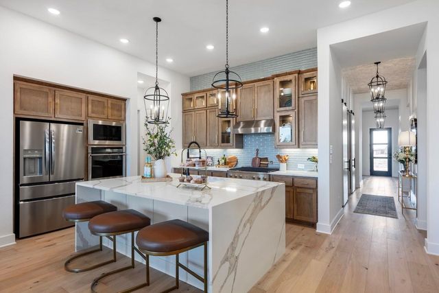 2711 Fawnwood Ct — Canyon Creek Estates