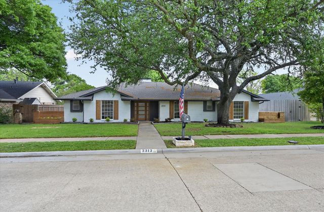 2313 Claridge Cir — Dallas North Estates 14th Instl