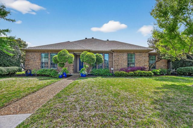 1321 Watersedge Dr — Highlands North Ph I