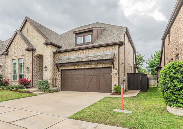 2044 Remington Dr — Villas Mustang Park
