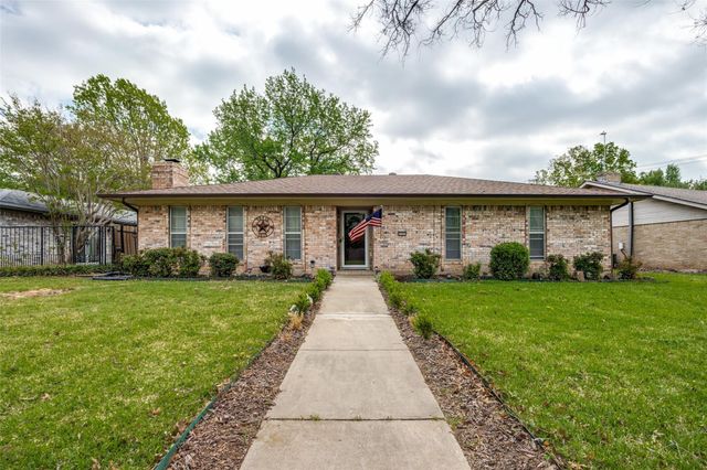 2705 N Woods St — Brookwood Add