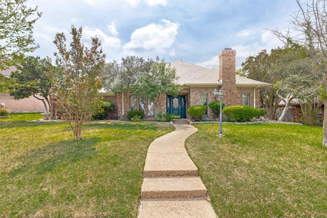 2700 Nighthawk Dr — Hunters Glen Estates Viii