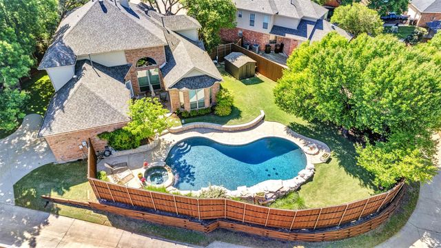 8509 BANTRY Ct — Highland Ridge I