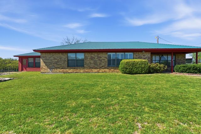 1101 Tanglewood Dr — Country Place