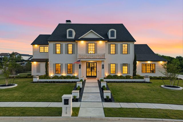215 Sunset Point Trl — Ridge Lakes Ph 2