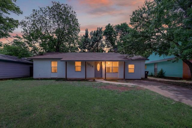 1004 Woodbrook St — Woodbrook Add