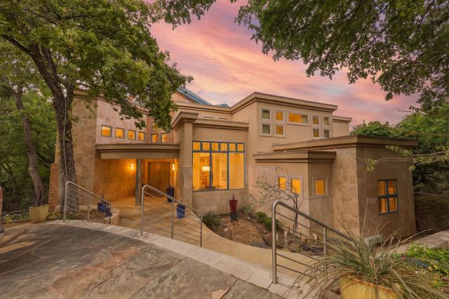 2607 Hemingway Dr — Hampden Woods Add