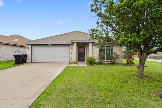 100 Lipan St — Cedar Creek Add Sec II Ph I