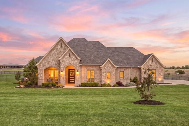 108 Bearclaw Cir — Claire Vista