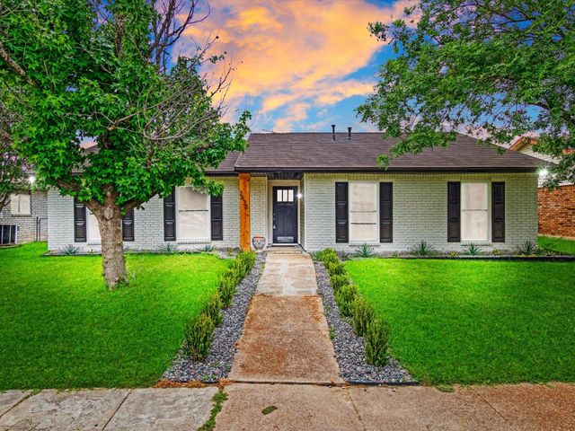 2430 Cedar Elm Ln — Oaks 07