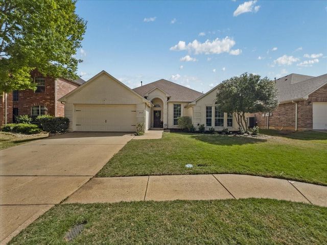 2514 Mustang Dr — Fannin Farm West Add