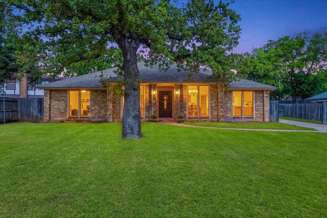 517 E Beady Rd — River Oaks Add