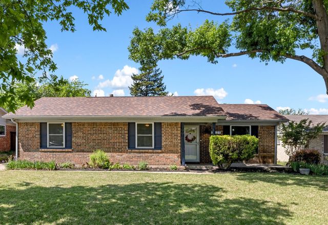 2621 Jasmine Ln — Plano Park First Sec