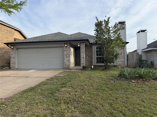 900 Cornfield Dr — Leeds Add