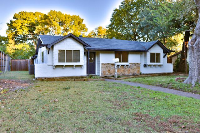 1508 Judy Dr — Meadows Fourth Sec
