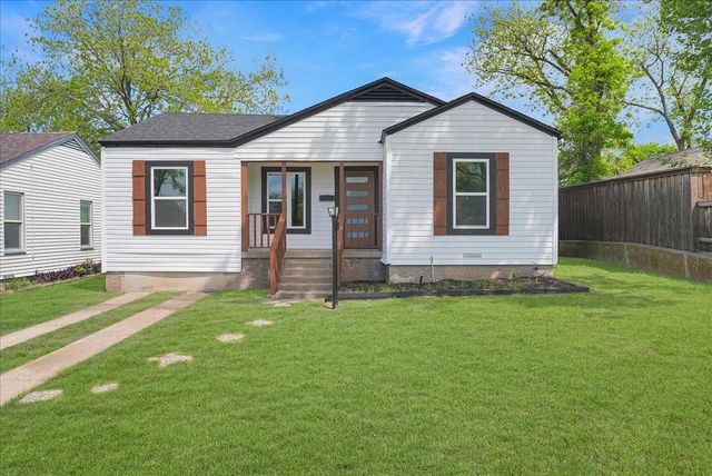 1203 W Avenue F — Picketts