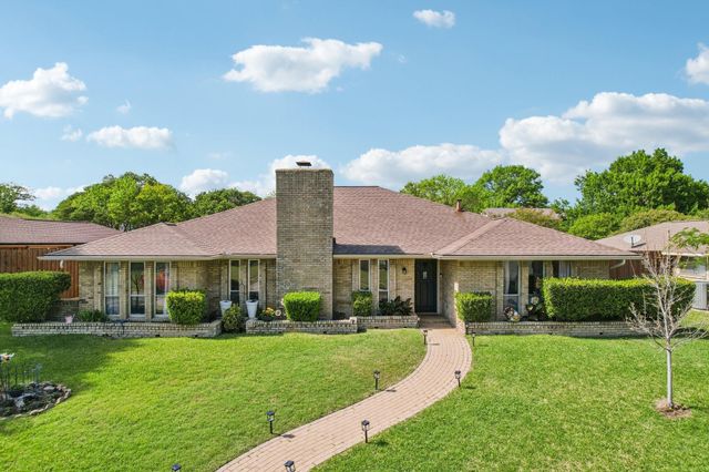 2233 Parkhaven Dr — Stone Creek