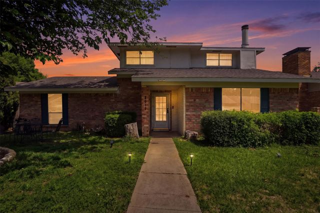 2917 Brookcrest Dr — CENTURY PARK