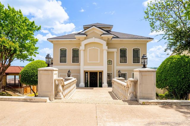 5001 Rio Vista