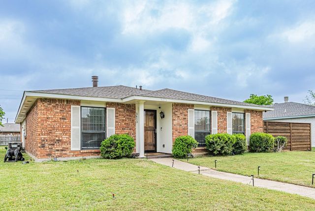 3413 Moonglow Dr — Arapaho East 6
