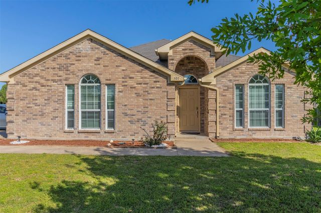 301 Wintergreen Ct — Willow Creek Ph 4