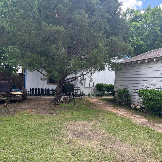 1608 Coleman St — Millie Muse Add